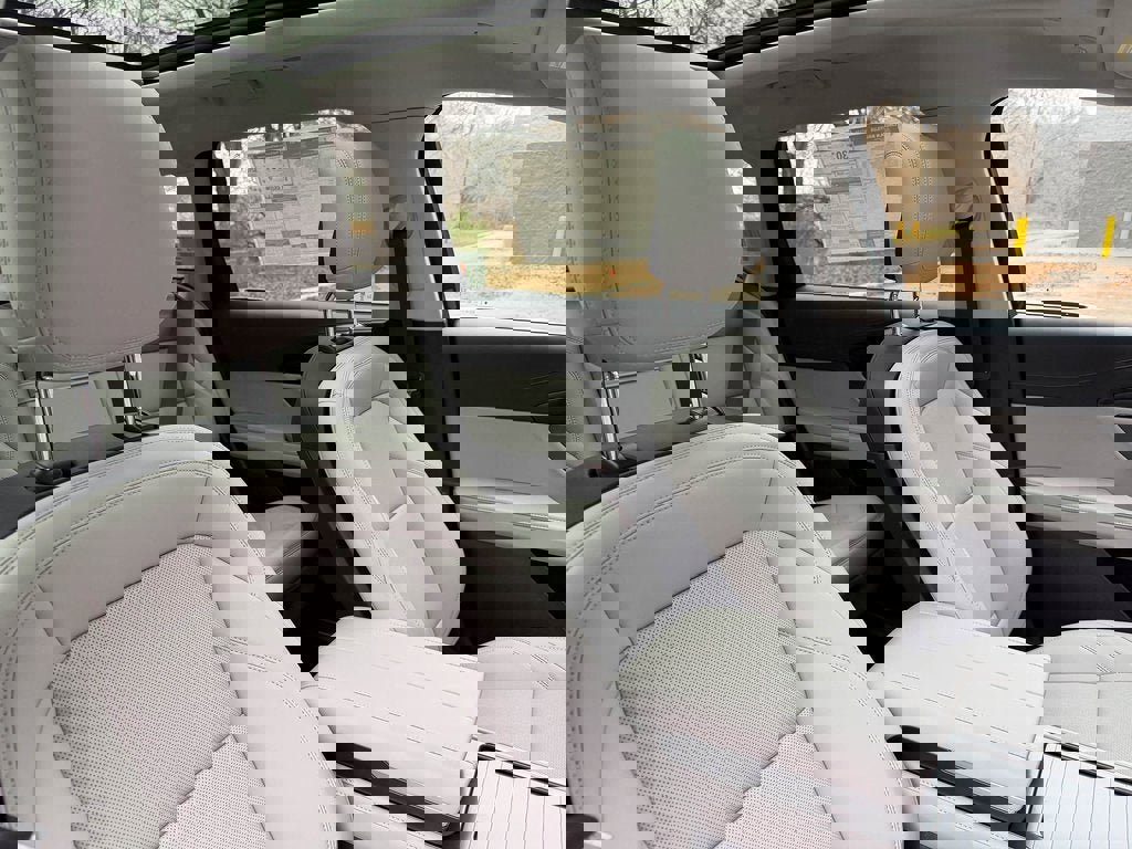 New 2026 Lincoln Nautilus Premier w/ Equipment Group 102A image 24