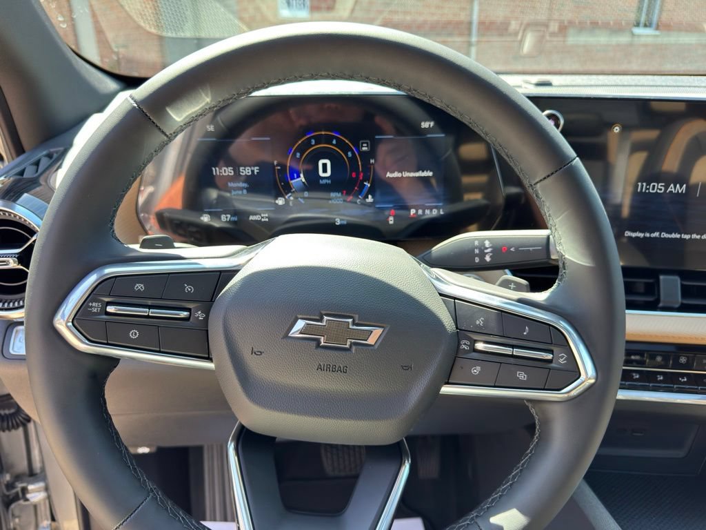 New 2026 Chevrolet Equinox ACTIV w/ Convenience Package III AWD/4WD image 19