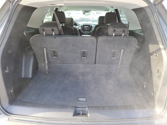 Used 2020 Chevrolet Traverse LT image 28