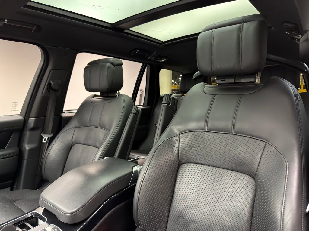 Used 2019 Land Rover Range Rover Long Wheelbase Supercharged image 10