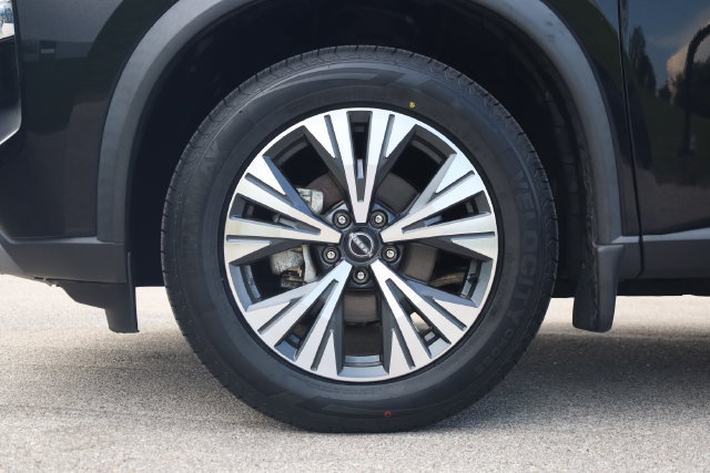 Certified 2023 Nissan Rogue SV AWD/4WD image 9