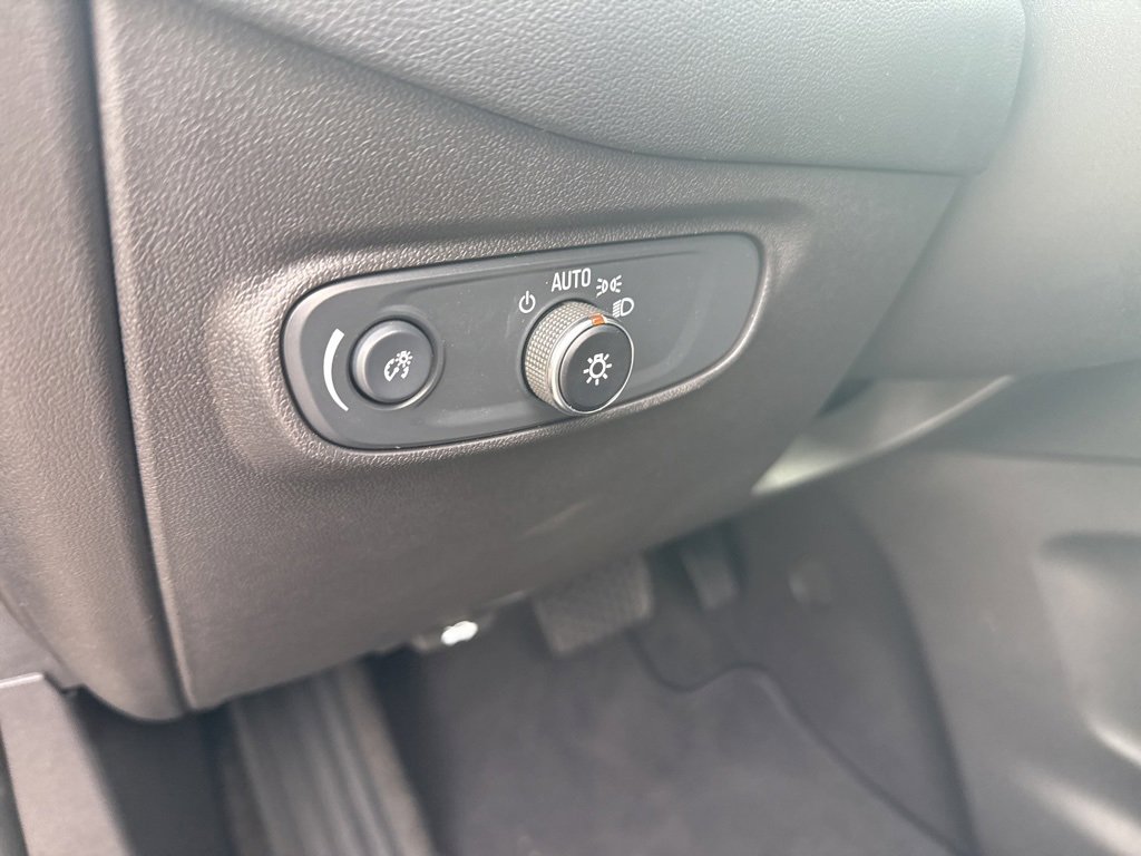 Used 2024 Chevrolet Equinox LT image 10