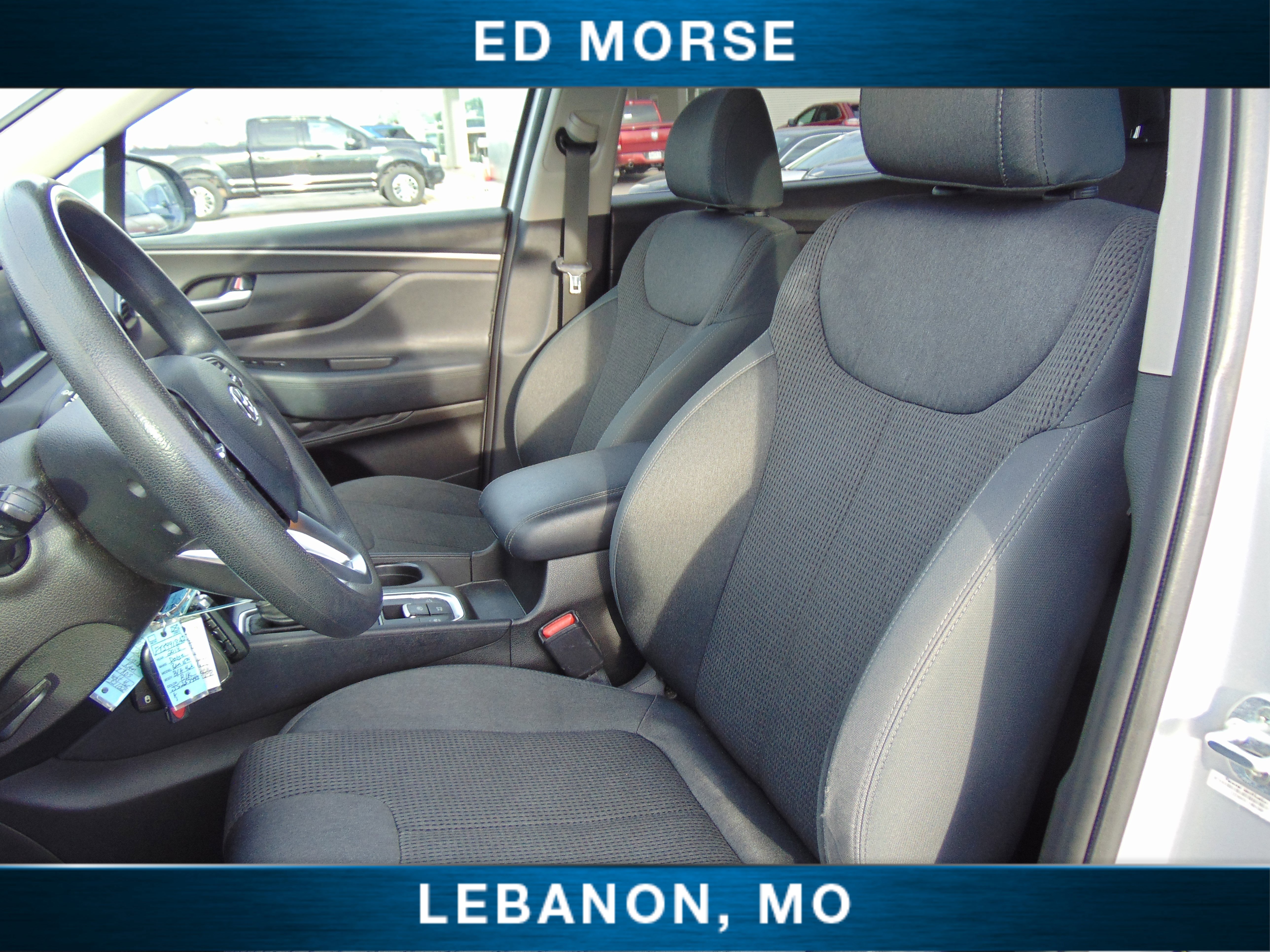 Used 2019 Hyundai Santa Fe SE image 10