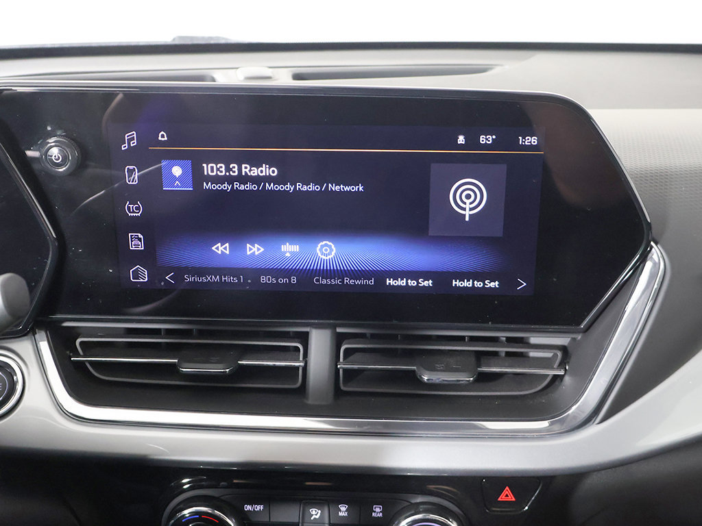 Used 2026 Chevrolet Trax LT FWD image 36