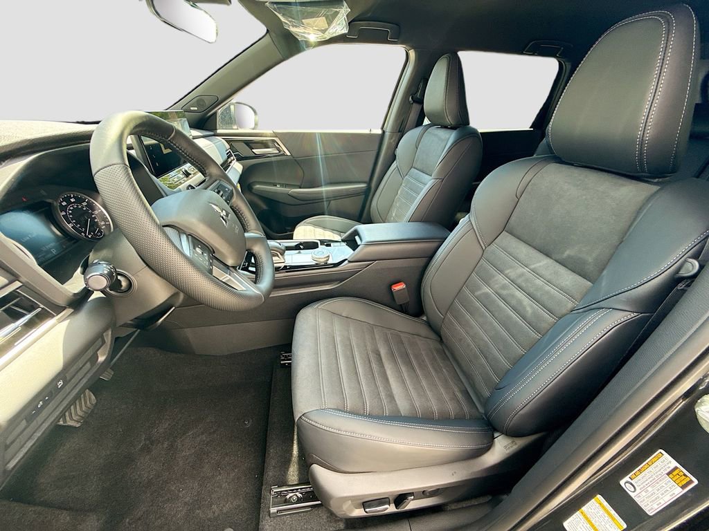 New 2026 Mitsubishi Outlander LE FWD image 20