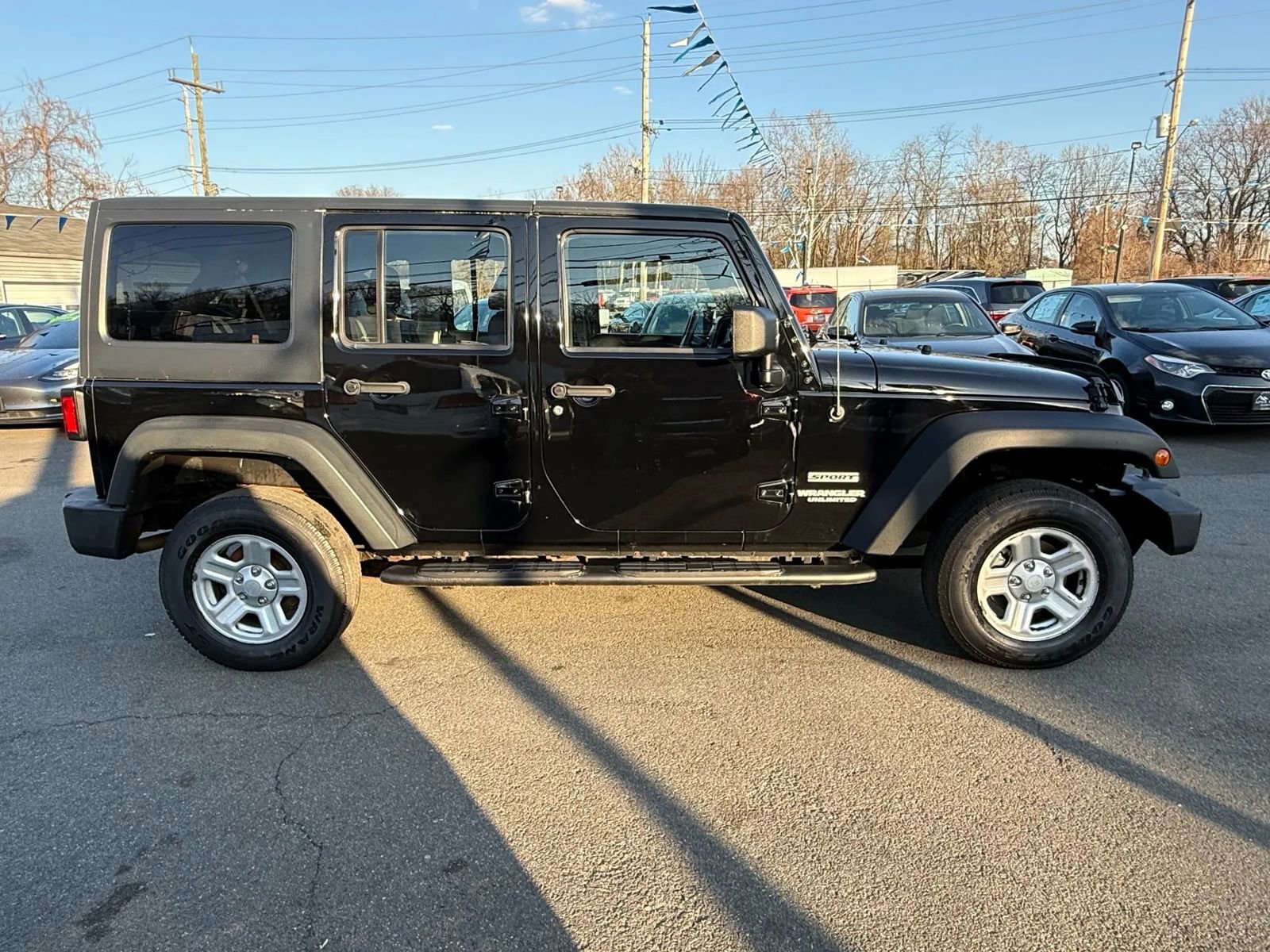 Used 2013 Jeep Wrangler Unlimited Sport image 10