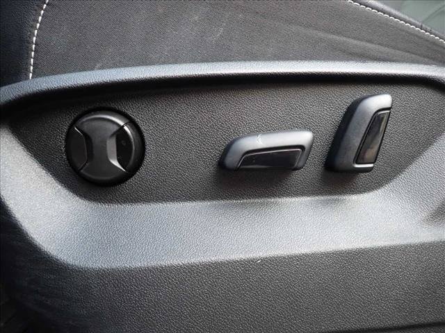 Used 2024 Volkswagen Atlas SE AWD/4WD image 11