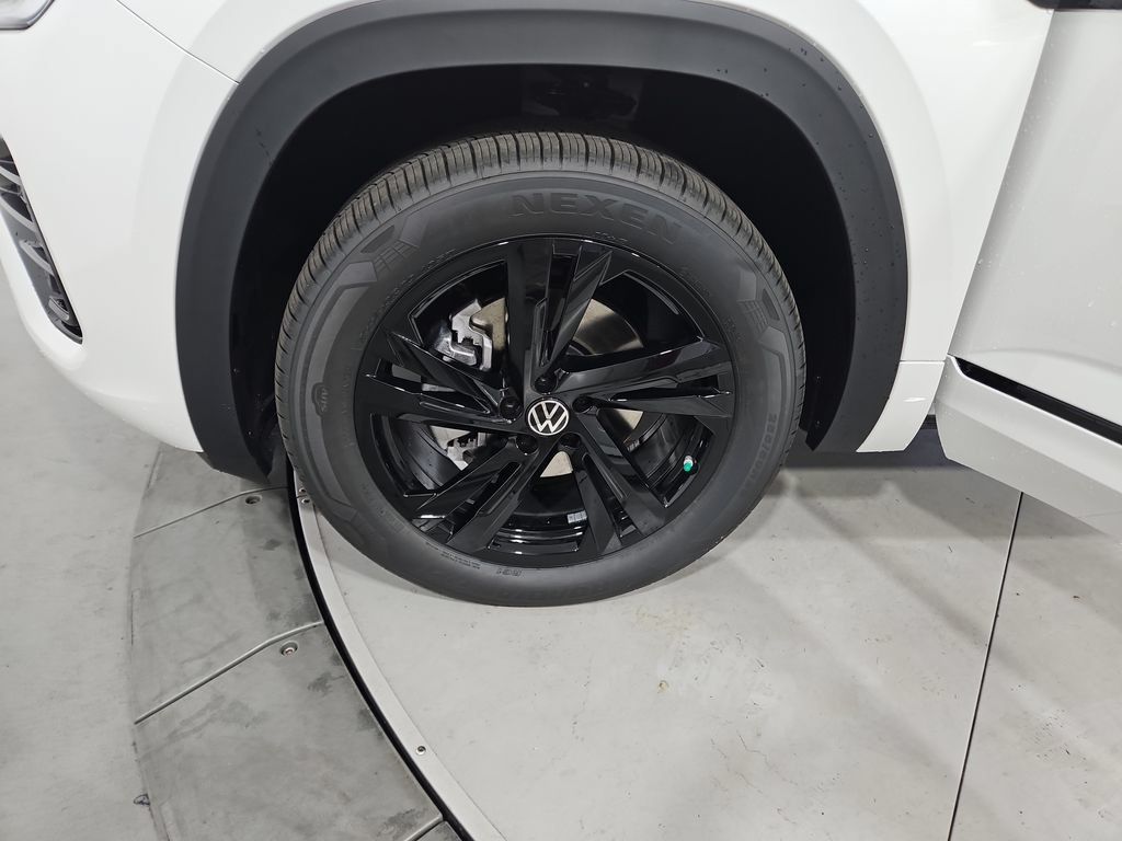 New 2026 Volkswagen Atlas Cross Sport SEL R-Line AWD/4WD image 26