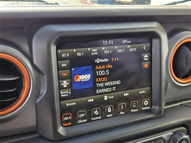 Used 2023 Jeep Gladiator Mojave w/ Cold Weather Group image 20