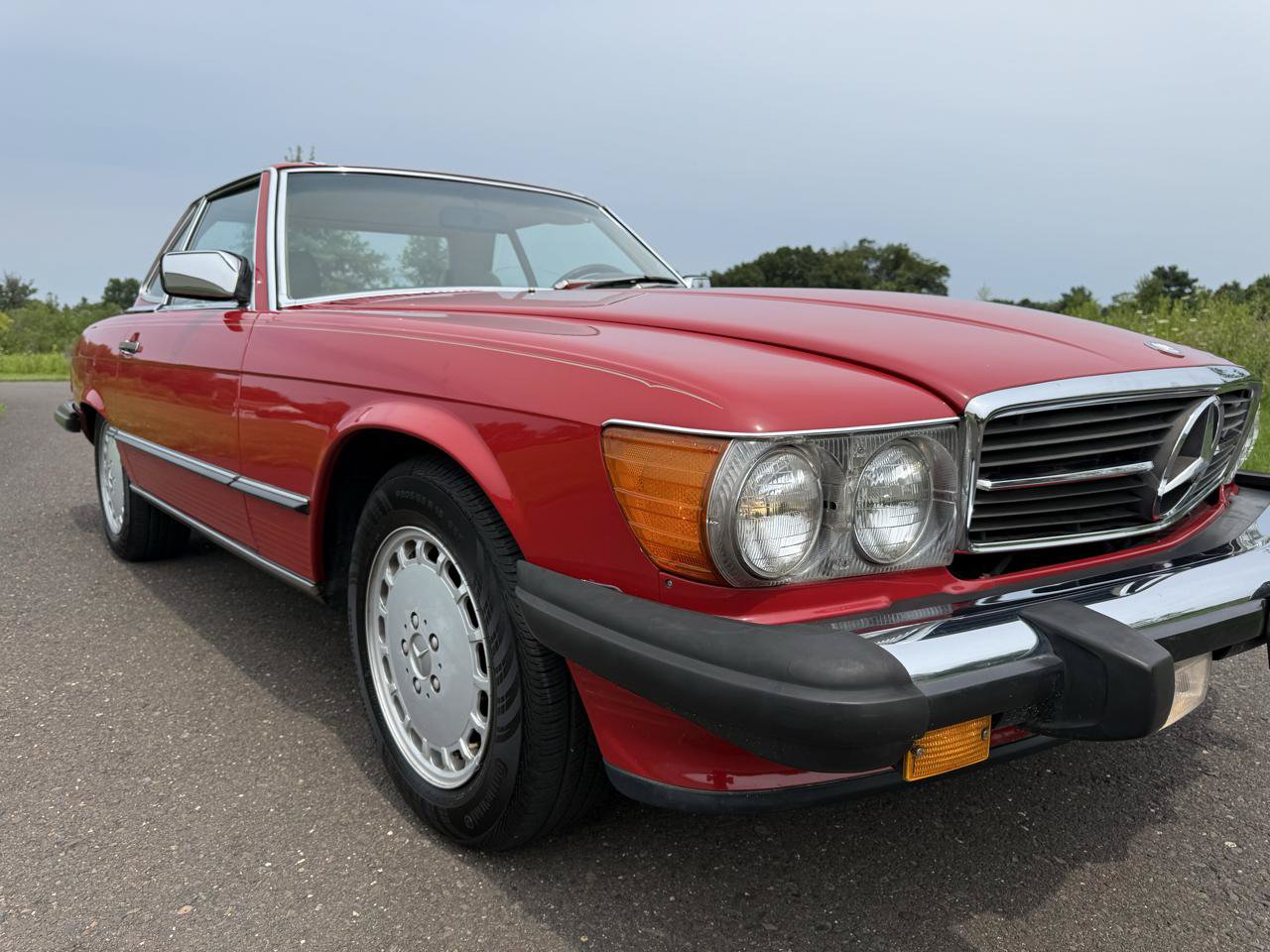 Used 1988 Mercedes-Benz 560 SL image 24
