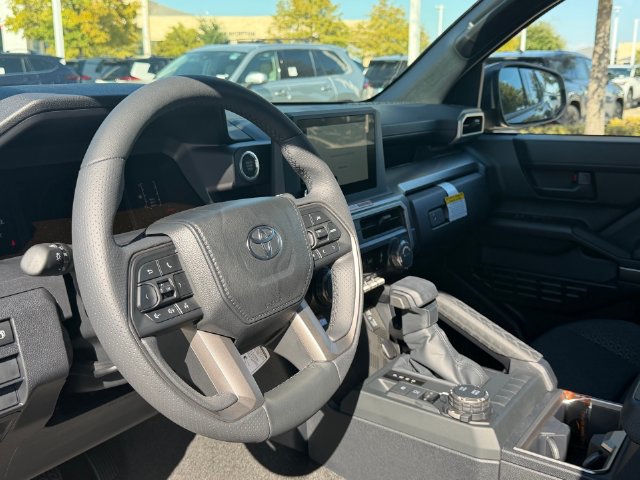New 2026 Toyota 4Runner SR5 AWD/4WD image 11