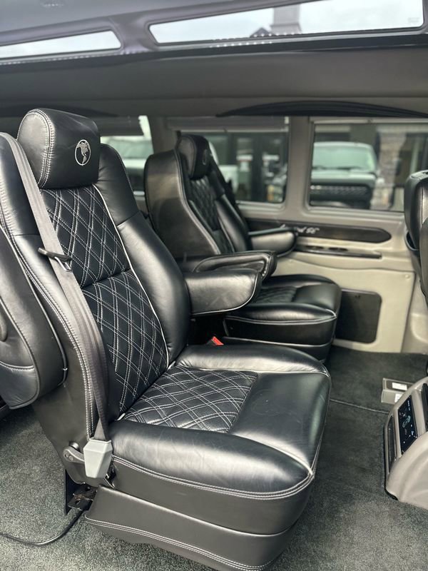 Used 2019 GMC Savana 2500 Extended image 10