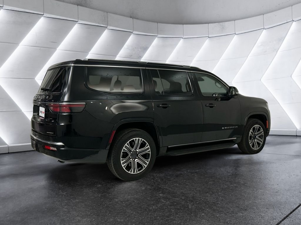 Used 2024 Jeep Wagoneer Series II w/ Flexible Seating Group RWD image 4
