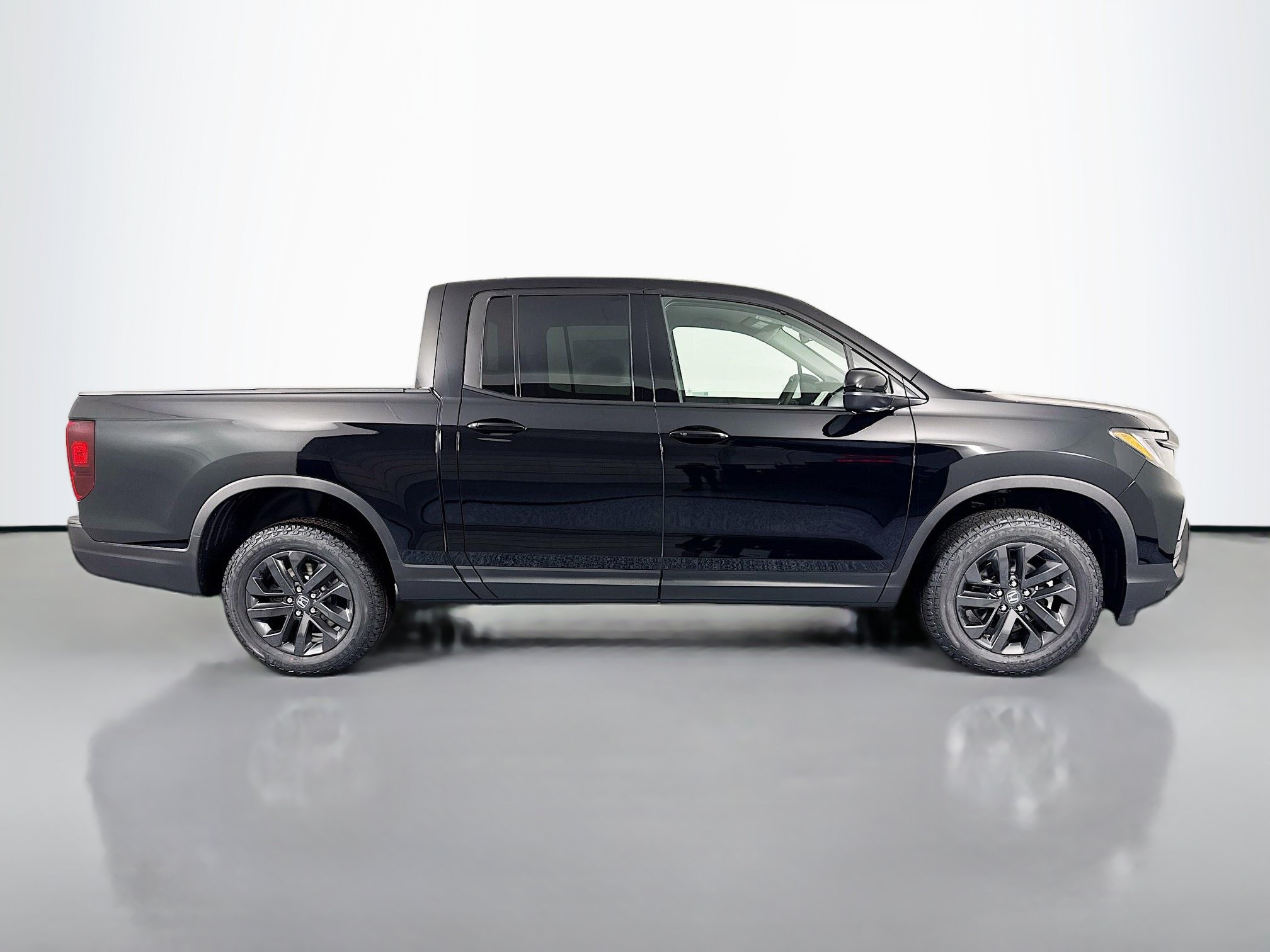 New 2026 Honda Ridgeline Sport image 4