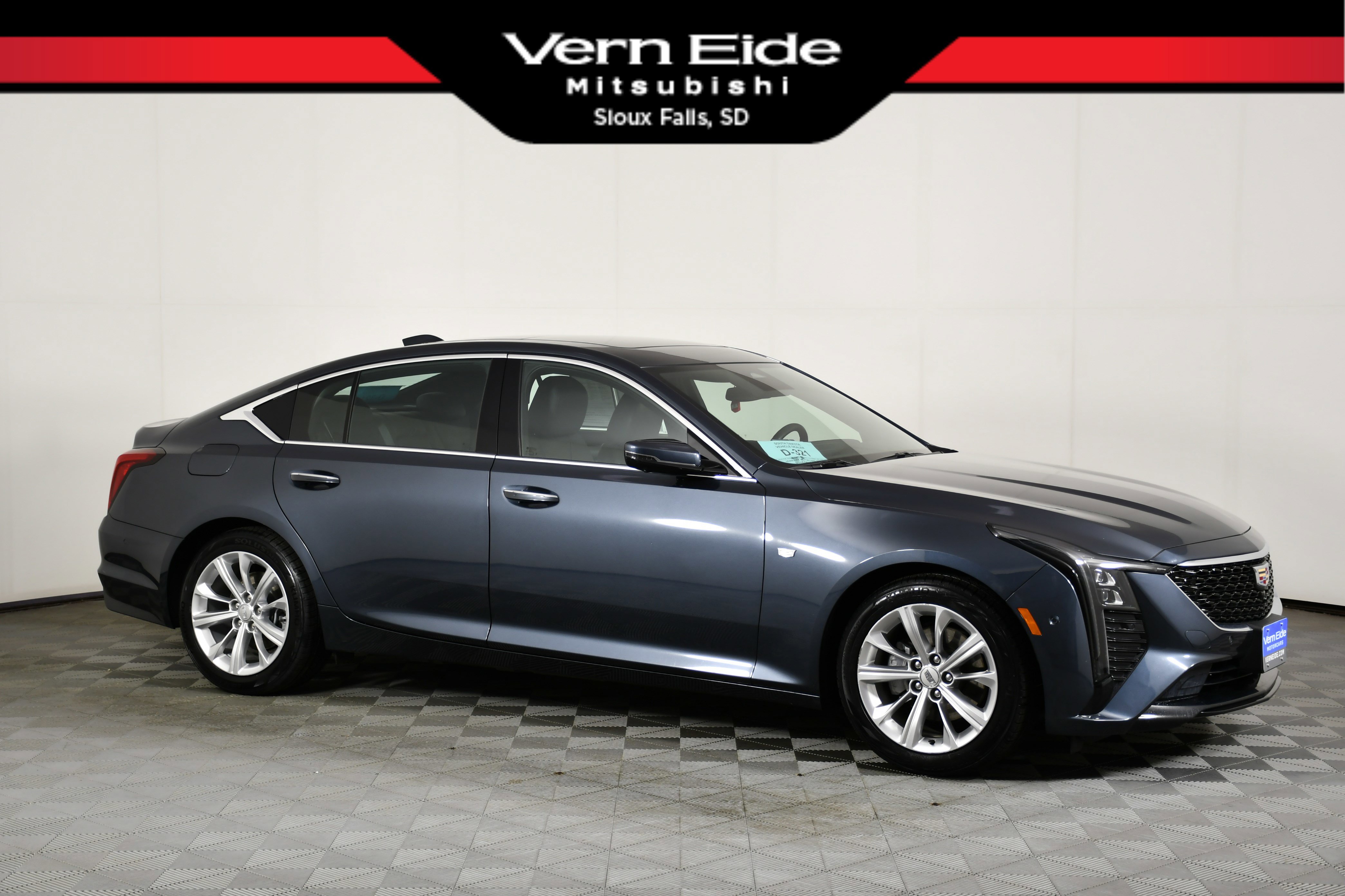 Used 2025 Cadillac CT5 Premium Luxury image 1