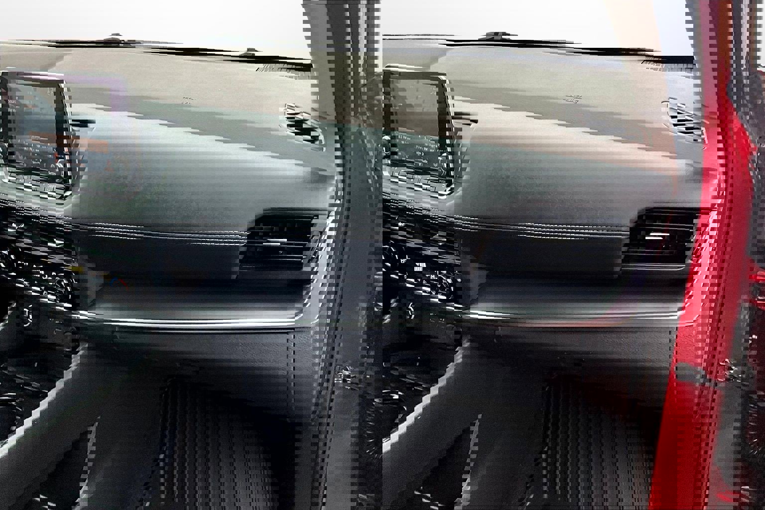 Used 2021 Nissan Rogue S image 21