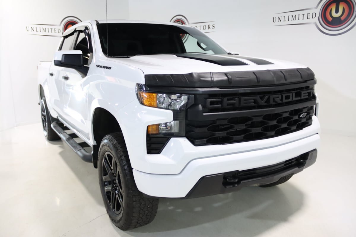 Used 2023 Chevrolet Silverado 1500 Custom w/ Rally Edition AWD/4WD image 25