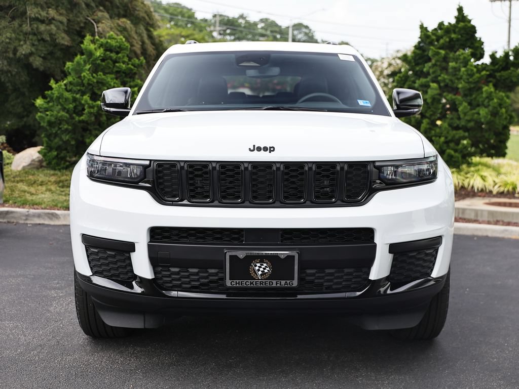 Used 2024 Jeep Grand Cherokee L Altitude AWD/4WD image 13