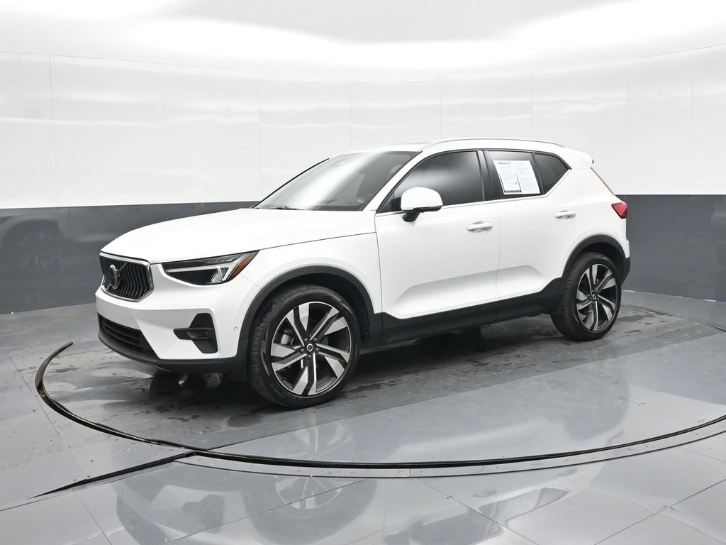 Used 2023 Volvo XC40 B5 Plus w/ Protection Package Premier