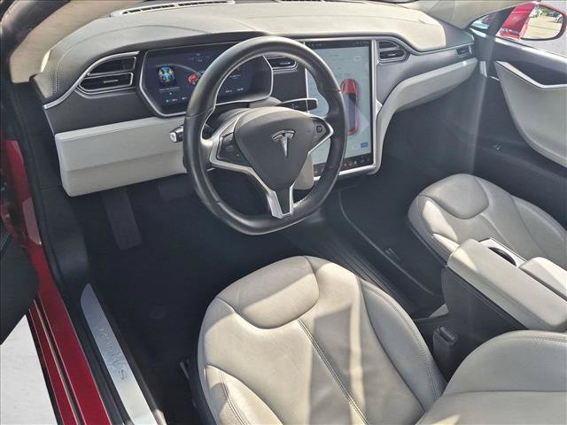 Used 2016 Tesla Model S 70 RWD image 10