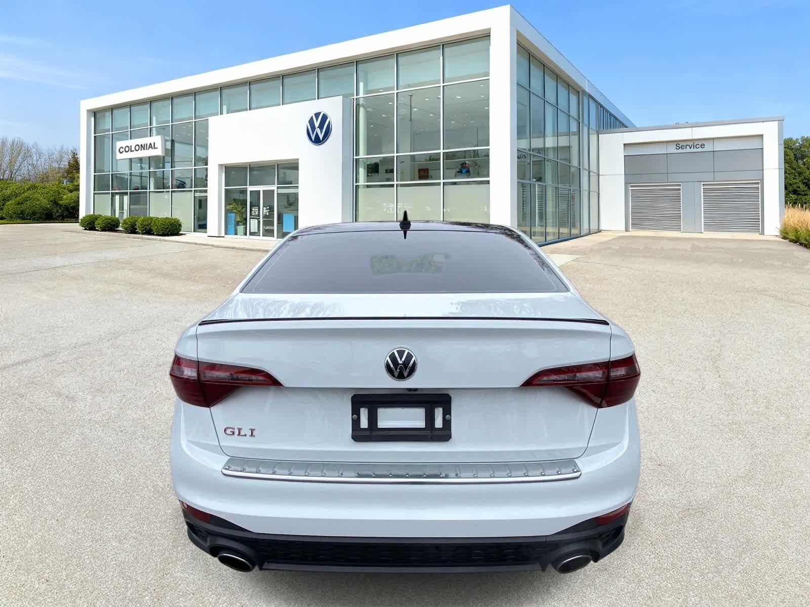 Used 2023 Volkswagen Jetta GLI Autobahn FWD image 4
