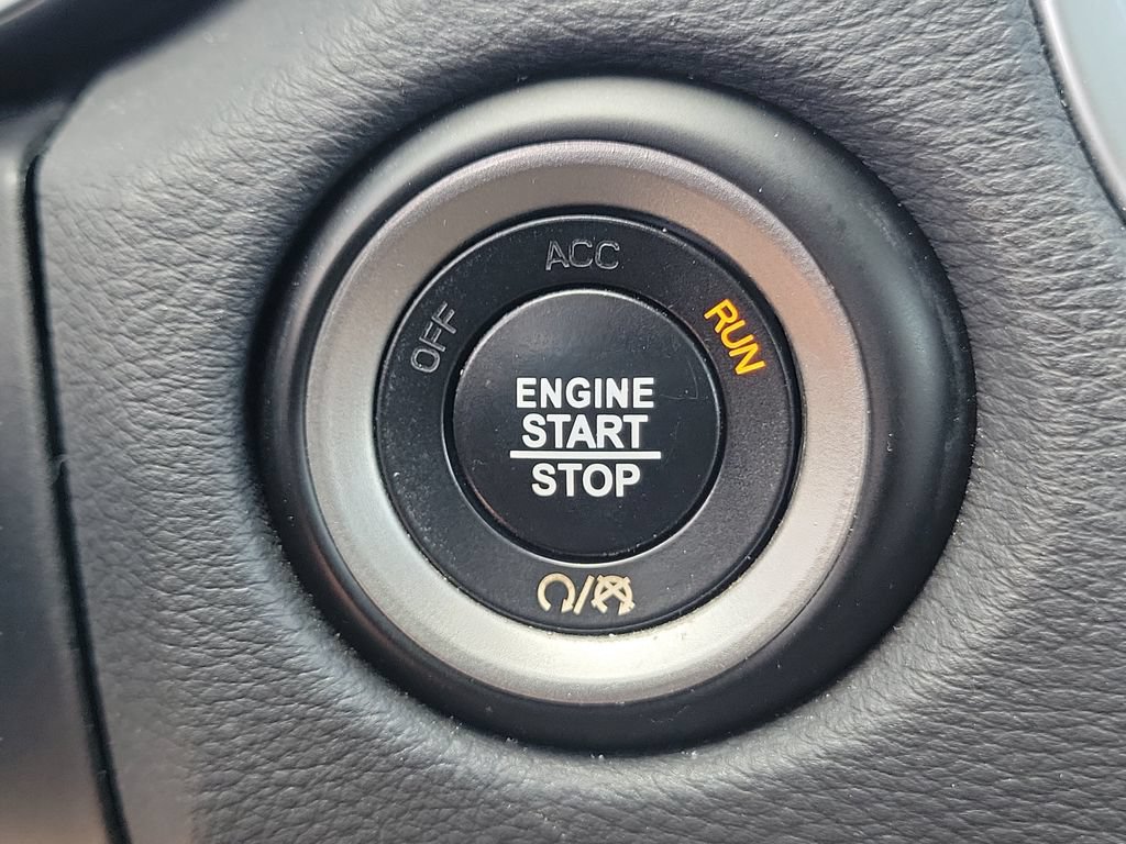 Used 2018 Dodge Durango Citadel w/ Technology Group AWD/4WD image 28