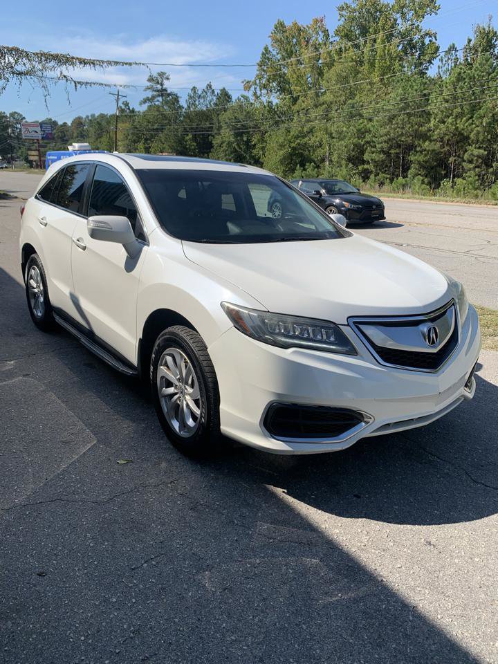 Used 2017 Acura RDX w/ Technology Package FWD image 3