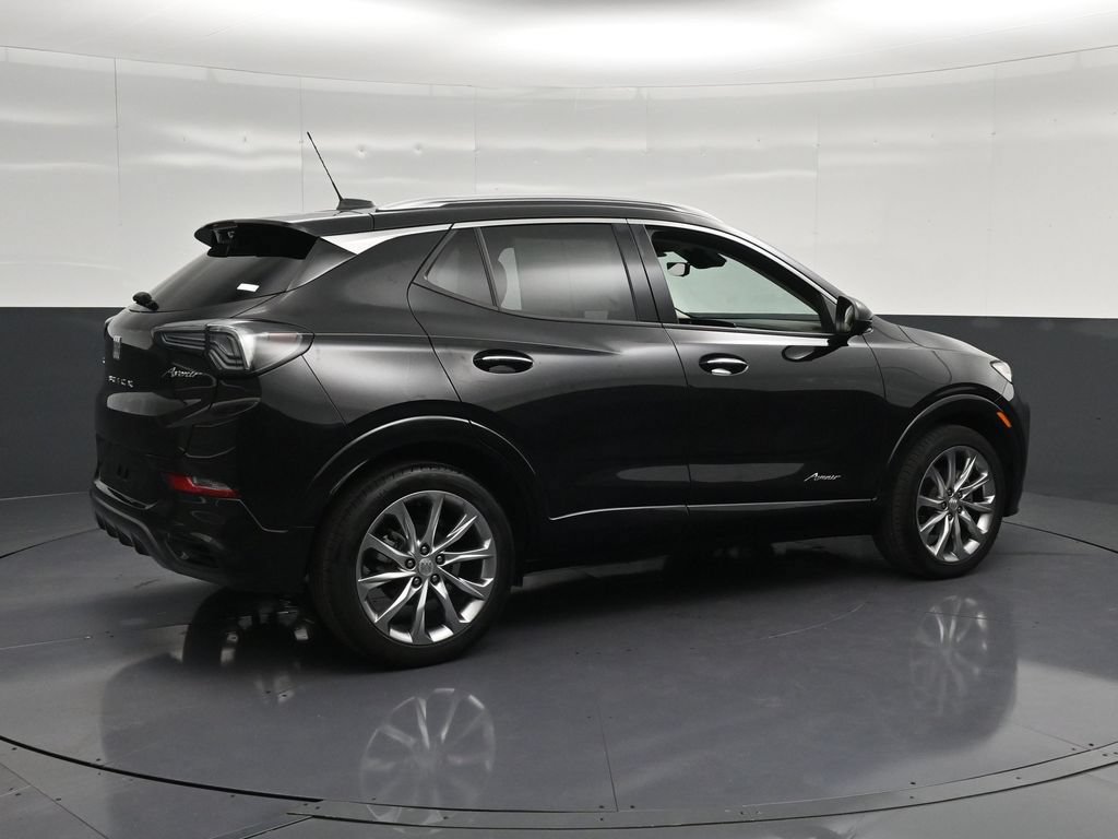 Used 2024 Buick Encore GX Avenir w/ Avenir Technology Package FWD image 3