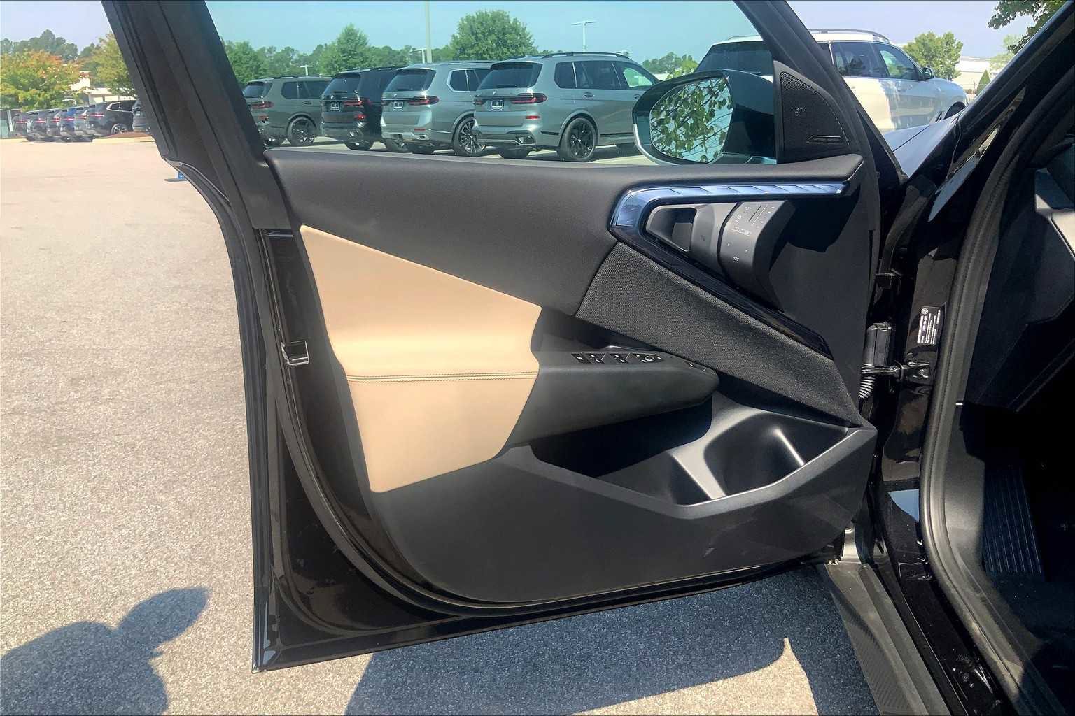 Used 2025 BMW X3 xDrive30i w/ Premium Package image 10