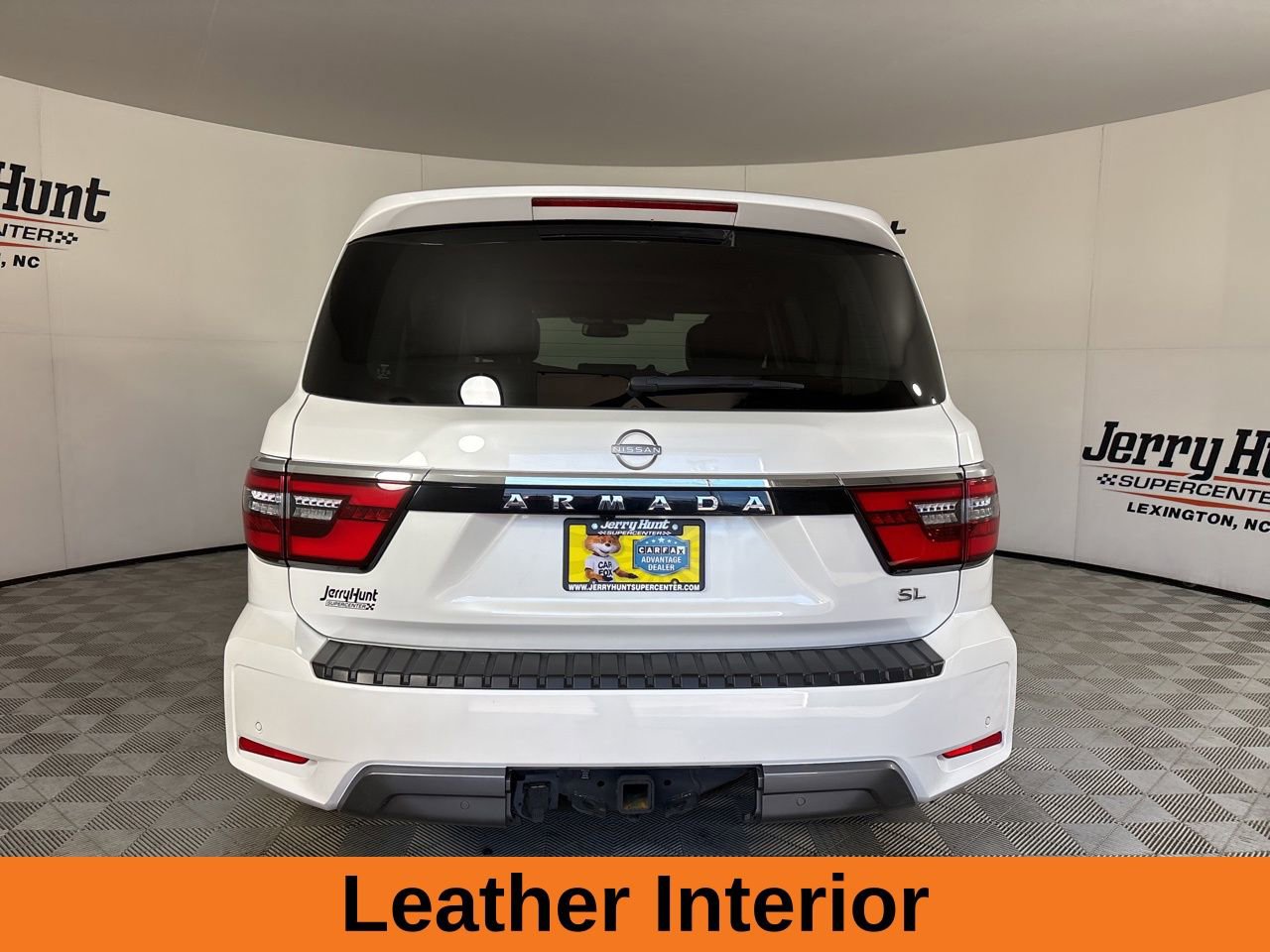 Used 2024 Nissan Armada SL w/ Captain's Chairs Package image 6