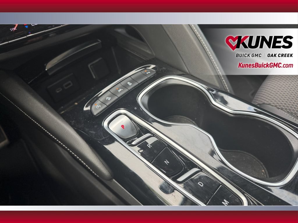 Used 2023 Buick Envision Preferred w/ Sport Touring Package AWD/4WD image 29