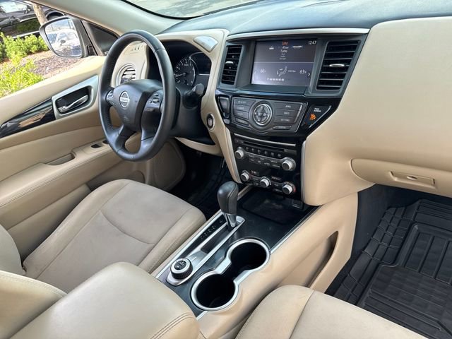 Used 2019 Nissan Pathfinder SV AWD/4WD image 28