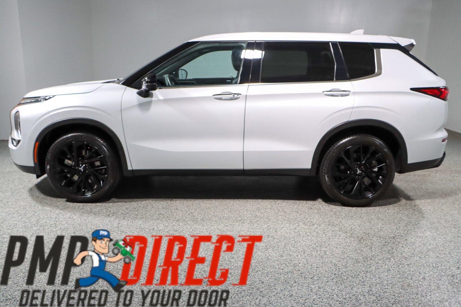 Used 2024 Mitsubishi Outlander SE Black Edition image 10