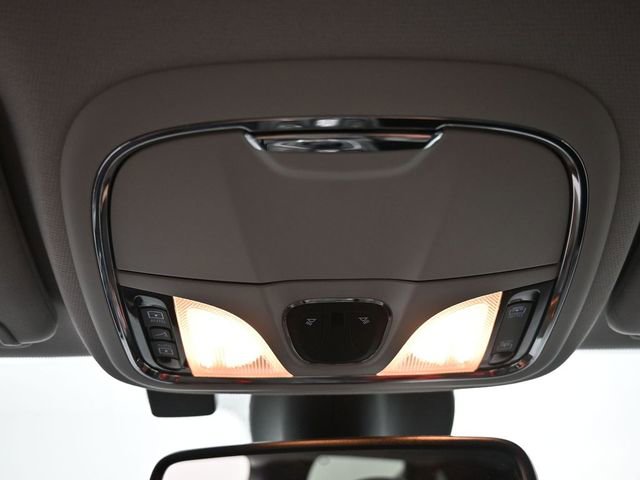 Used 2020 Jeep Cherokee Latitude Lux w/ Comfort/Convenience Group image 28