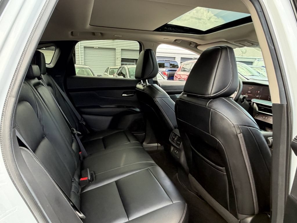 Certified 2025 Nissan Murano SL AWD/4WD image 17