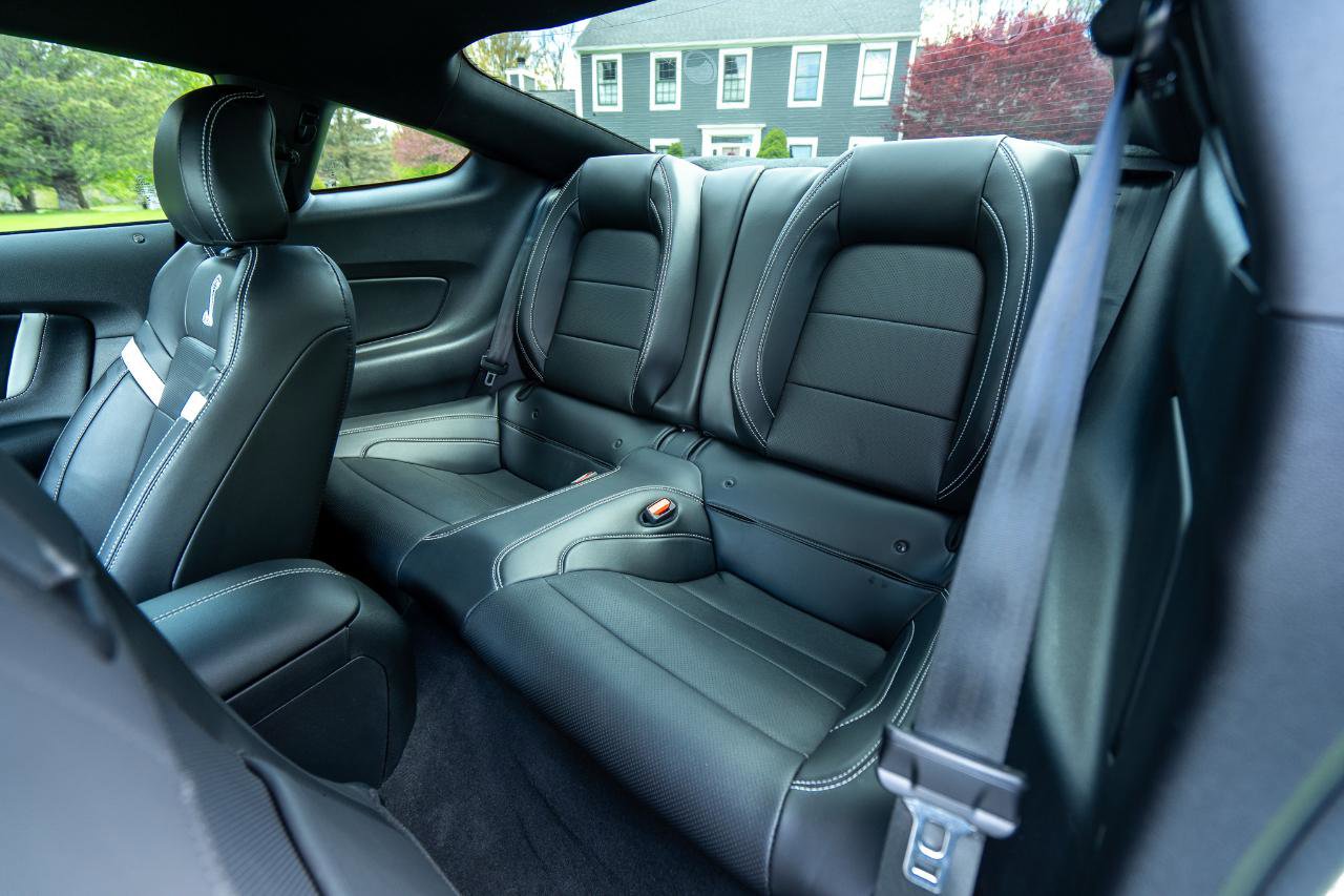 Used 2022 Ford Mustang Shelby GT500 w/ Technology Package RWD image 21