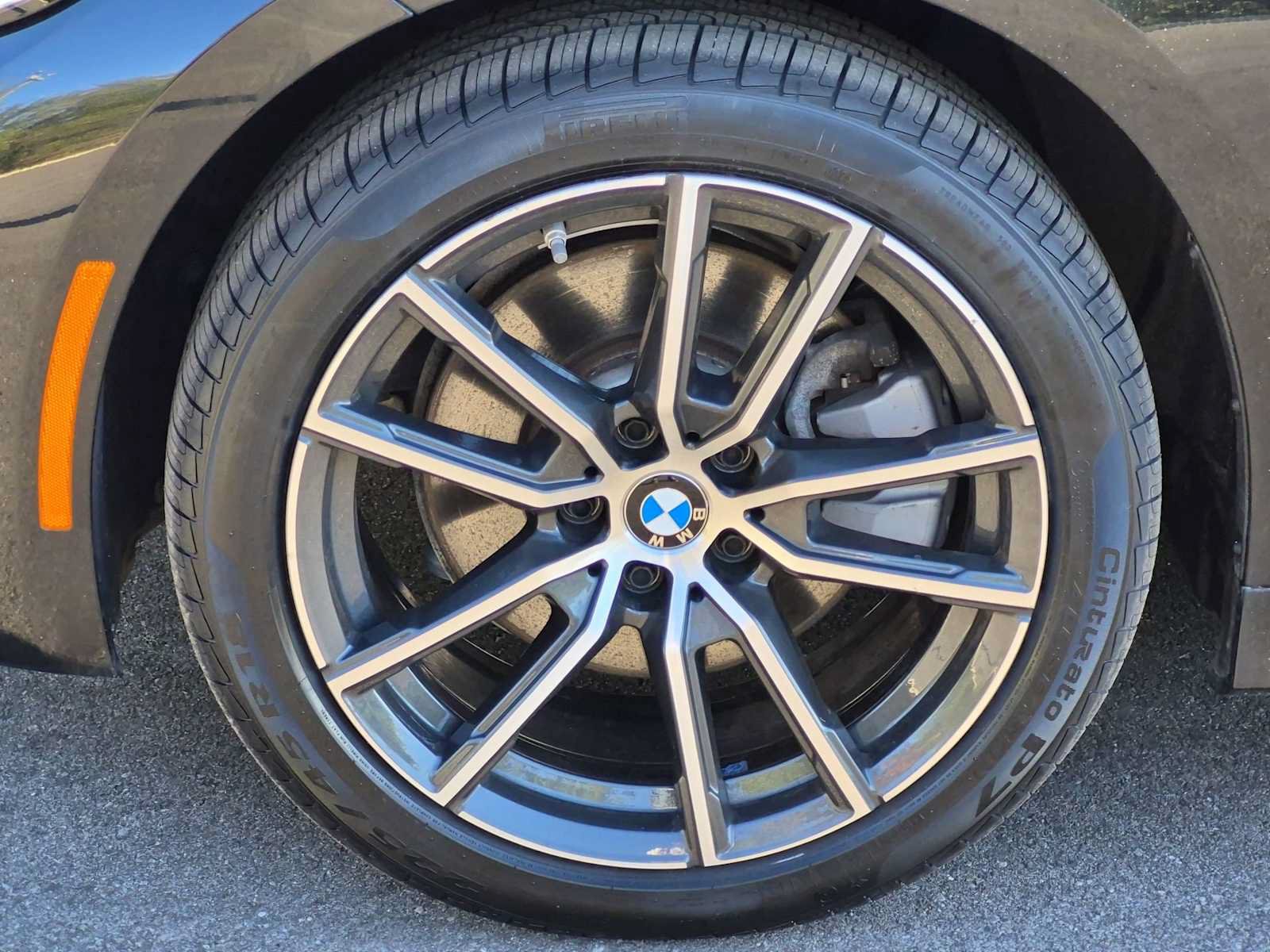 Used 2019 BMW 330i xDrive Sedan w/ Convenience Package AWD/4WD image 13