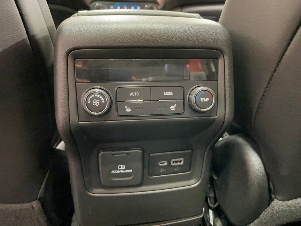 Used 2023 GMC Acadia Denali w/ Denali Ultimate Package image 16