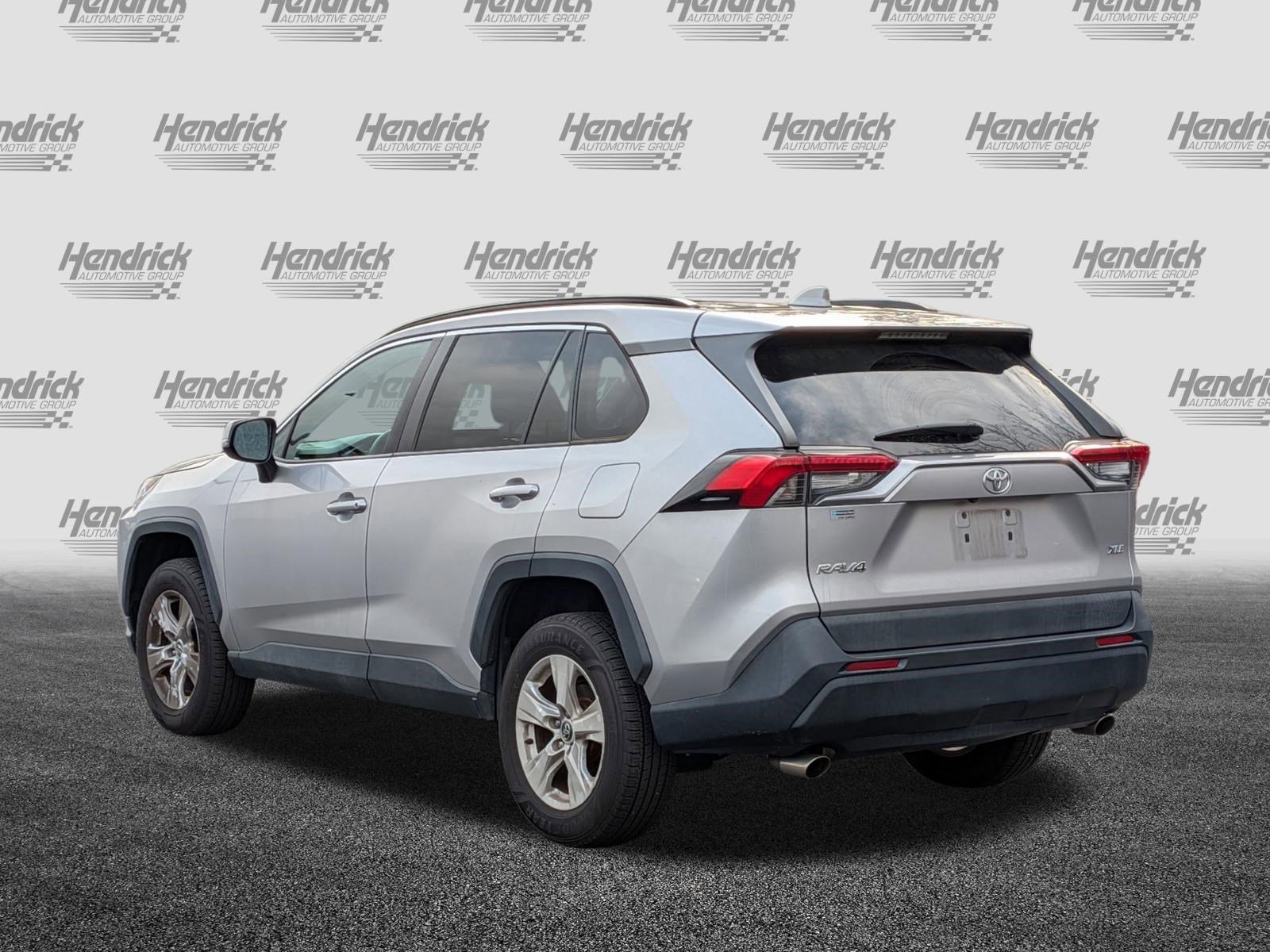 Used 2020 Toyota RAV4 XLE image 7