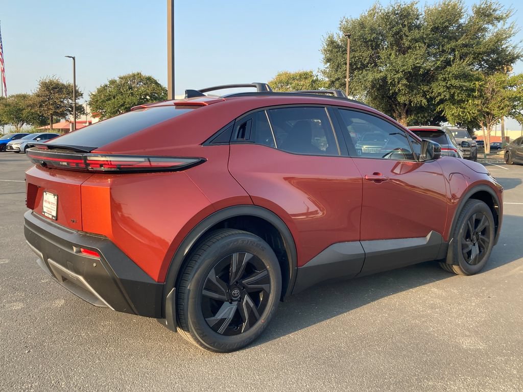 New 2026 Toyota C-HR AWD/4WD image 4