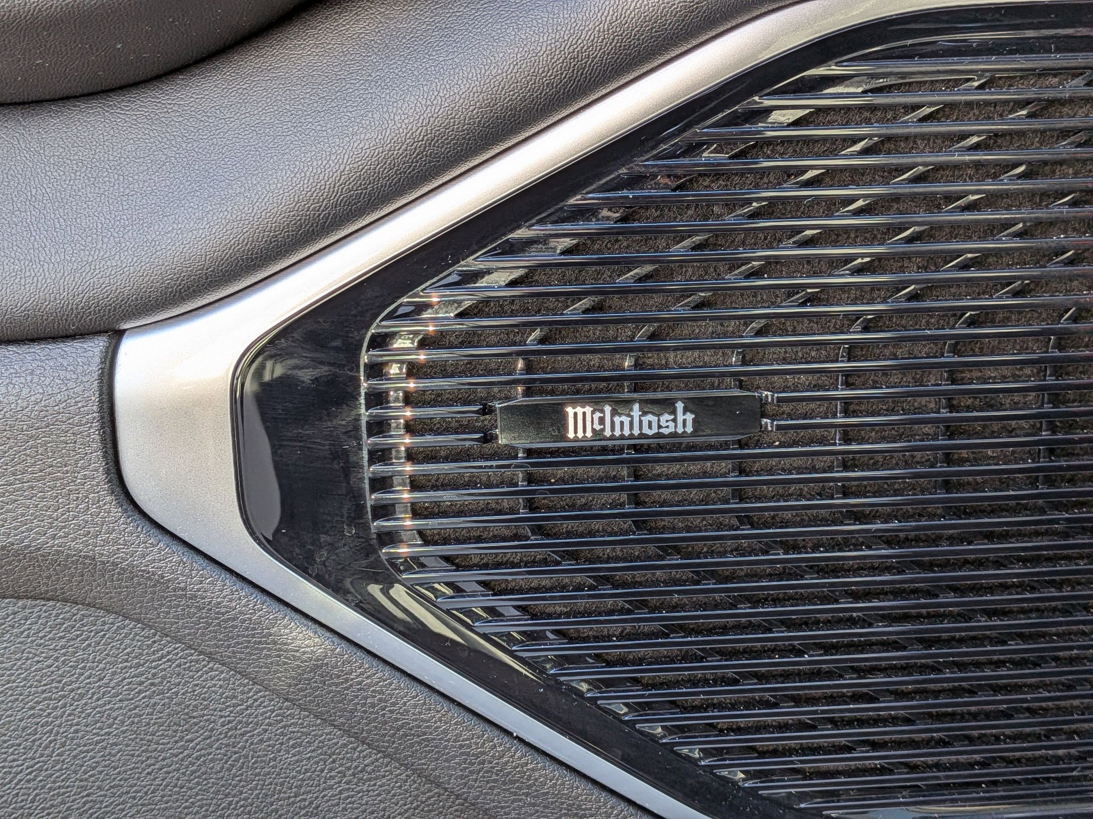 Certified 2025 Jeep Wagoneer Series III w/ Premium Group I image 13