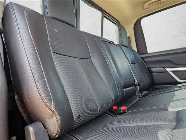 Used 2021 Nissan Titan SV w/ SV Convenience Package AWD/4WD image 18