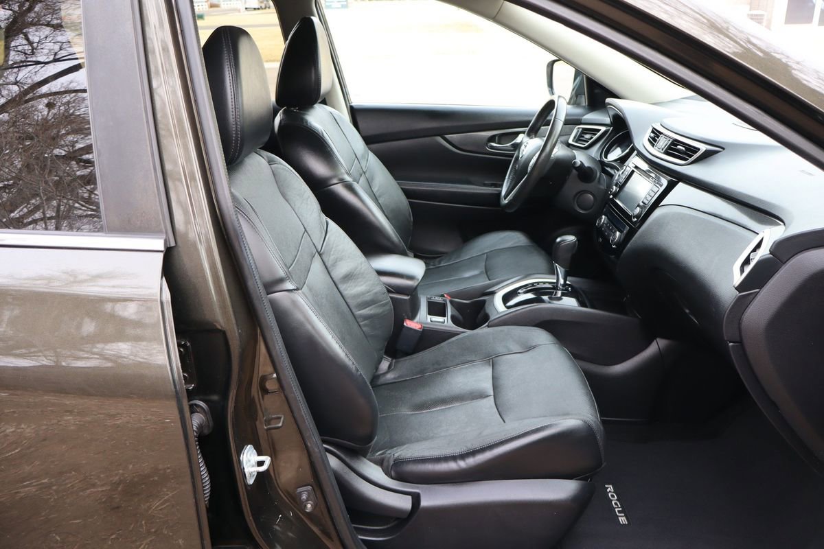 Used 2014 Nissan Rogue SL w/ SL Premium Package image 22