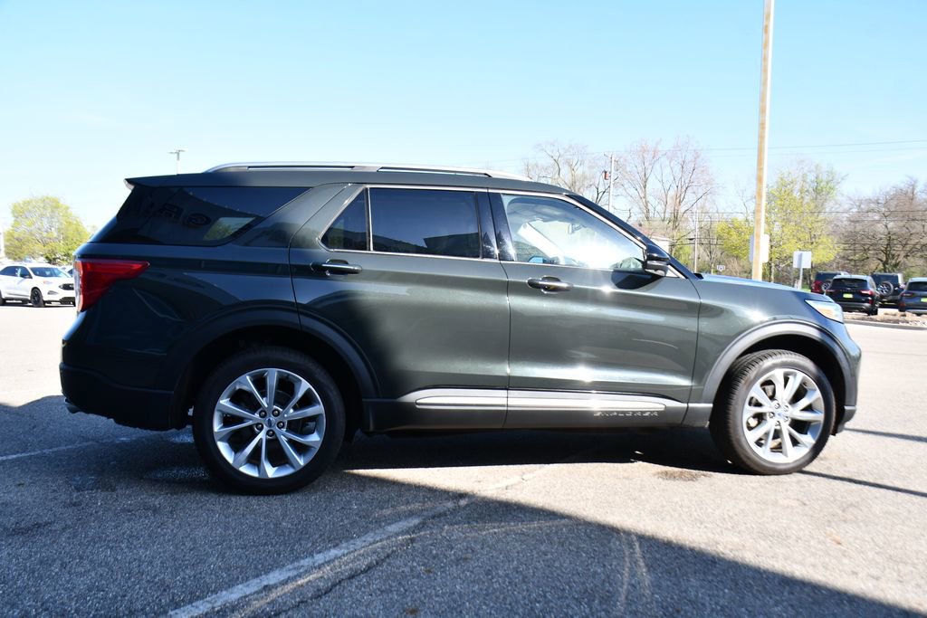 Used 2023 Ford Explorer Platinum w/ Technology Package AWD/4WD image 7