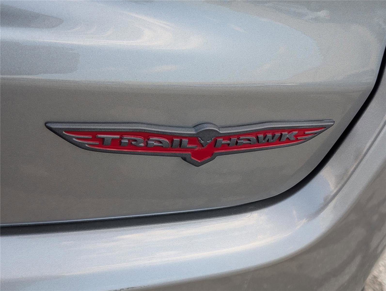 Used 2022 Jeep Compass Trailhawk image 10