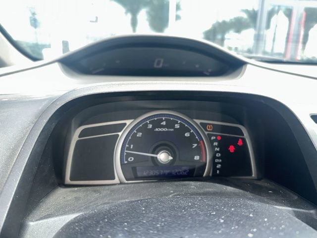 Used 2011 Honda Civic DX-VP image 8