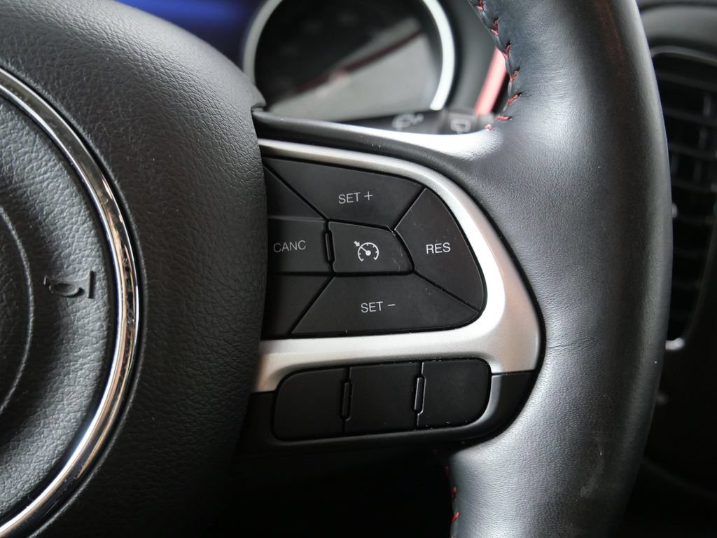 Used 2019 Jeep Compass Trailhawk w/ Leather Interior Group AWD/4WD image 25