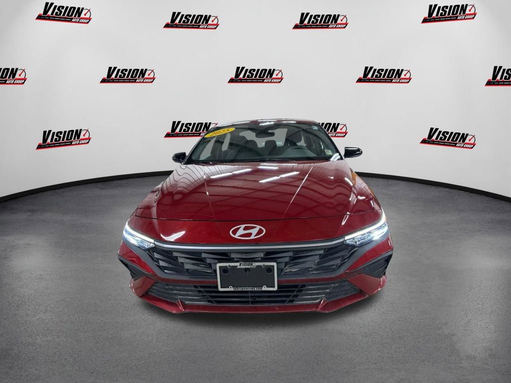 Certified 2025 Hyundai Elantra Sport image 2