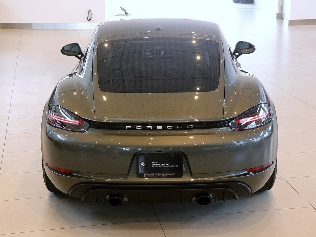 Used 2025 Porsche 718 Cayman GT4 image 28