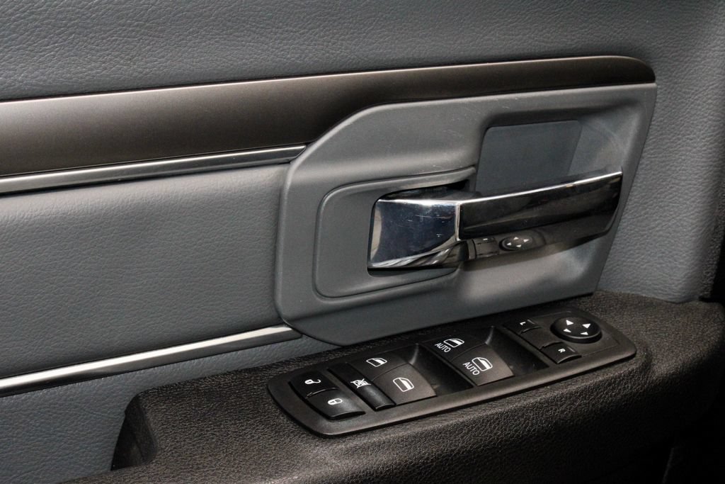 Used 2023 RAM 1500 Classic SLT w/ Electronics Group AWD/4WD image 21